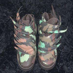Camo Jeremy Scott Wings 3.0